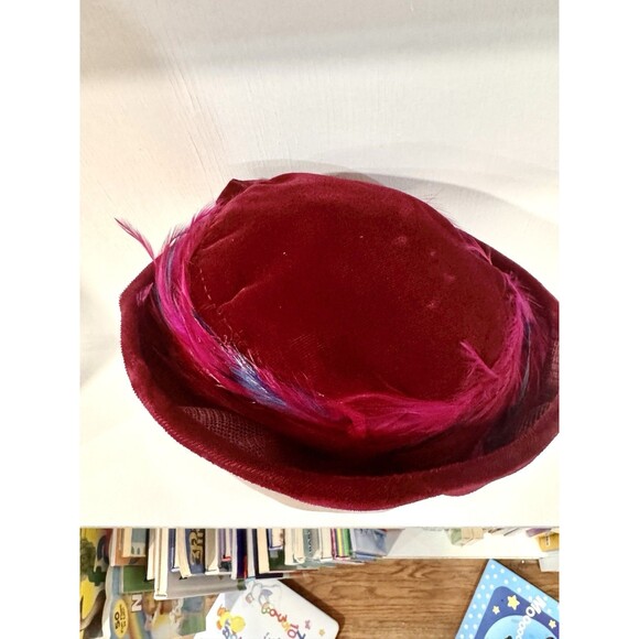 Vintage Red Velvet Feather Cocktail Hat Union Made Mid Century Church - Picture 6 of 12